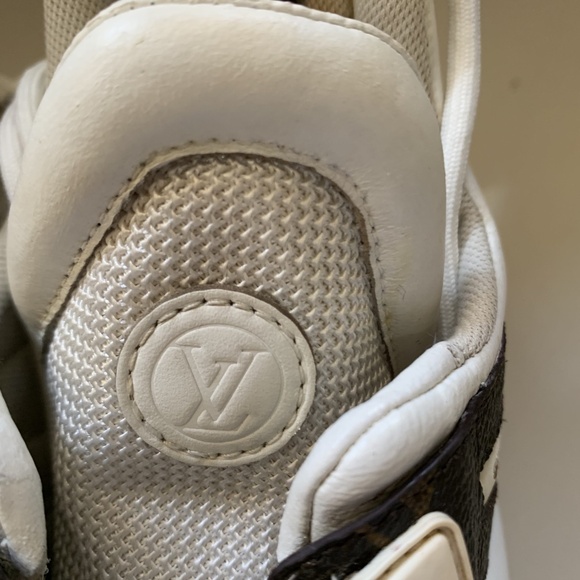 Authentic Louis Vuitton Archlight Sneakers 37 - Picture 6 of 15
